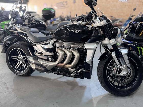 TRIUMPH ROCKET III GT 